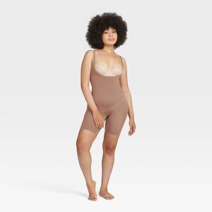 ASSETS by SPANX Women's Remarkable Results All-In- Cafe Au Lait